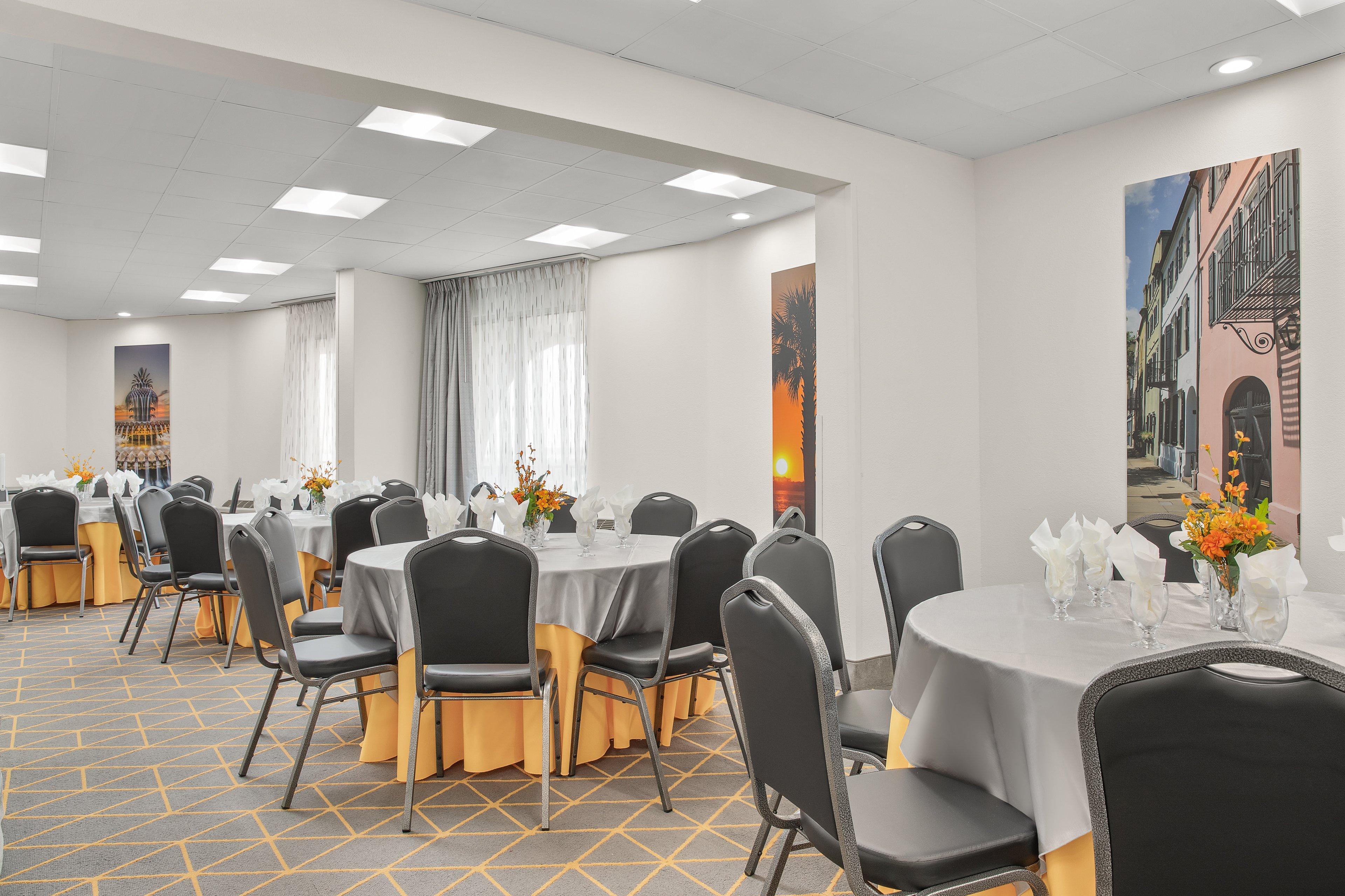 Holiday Inn Charleston-Riverview, An Ihg Hotel Εξωτερικό φωτογραφία